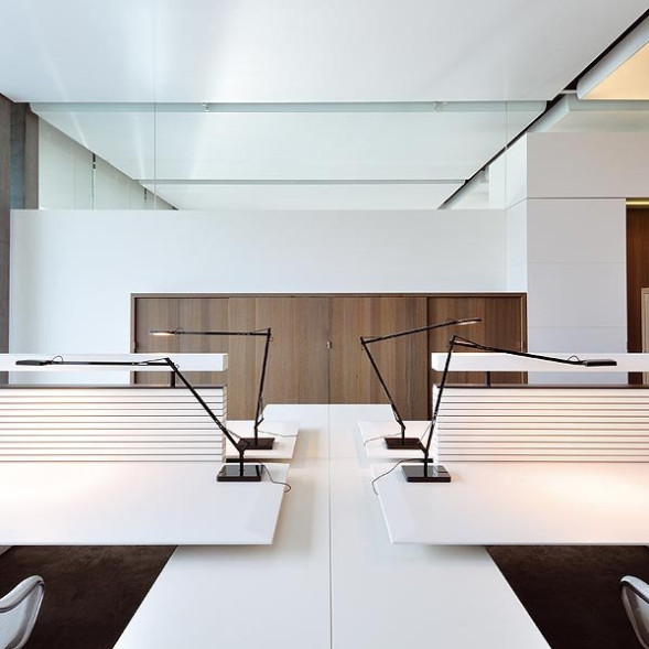 Настольная лампа Flos Kelvin LED Base Shiny black F3311030