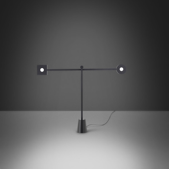 Настольная лампа Artemide Equilibrist 1442010A