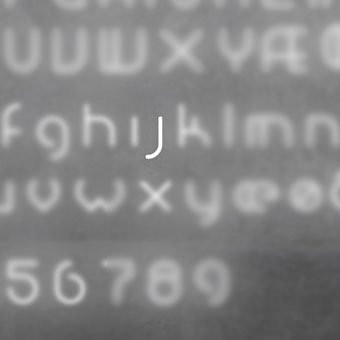Настенный светильник Artemide Alphabet 1202j00A
